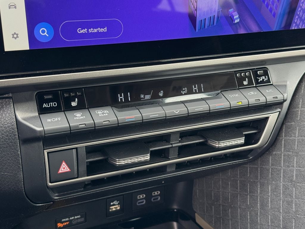 2025 Toyota Camry XLE FWD