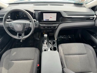 2025 Toyota Camry LE FWD