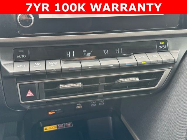 2025 Toyota Camry LE FWD