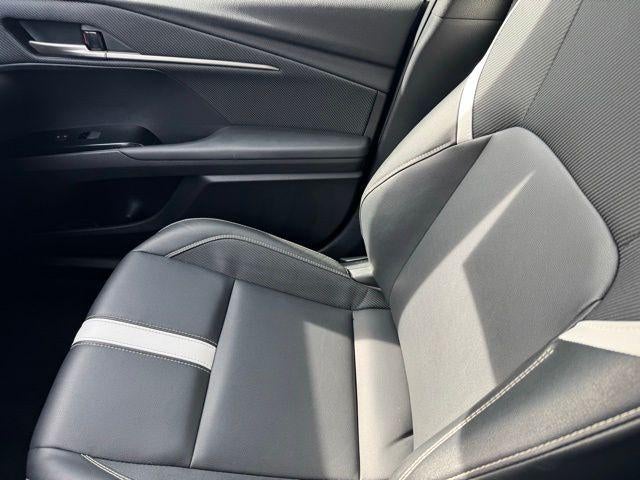 2025 Toyota Camry SE FWD