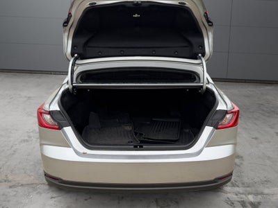 2025 Toyota Camry LE FWD