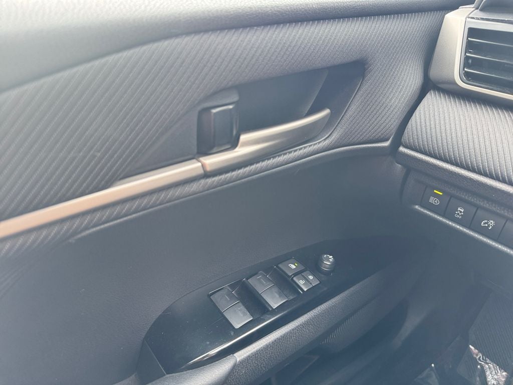 2025 Toyota Camry SE FWD