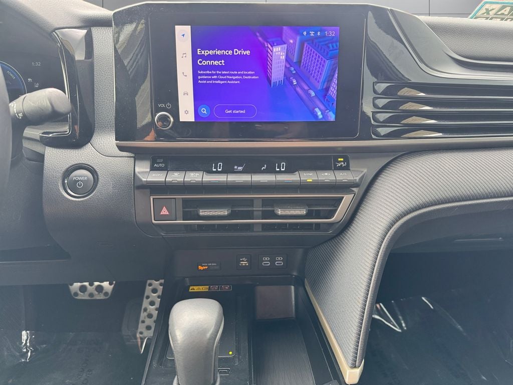 2025 Toyota Camry SE FWD