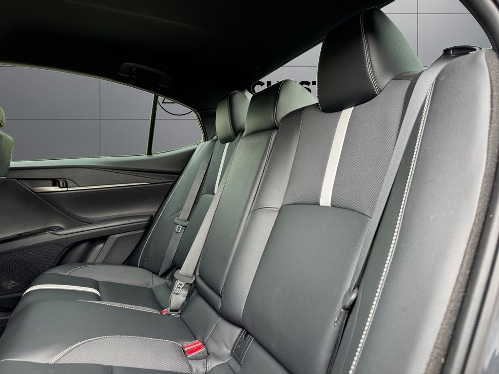 2025 Toyota Camry SE FWD