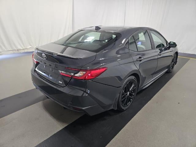 2025 Toyota Camry SE FWD
