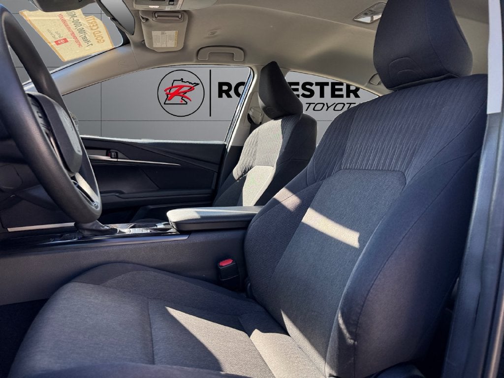 2025 Toyota Camry LE FWD
