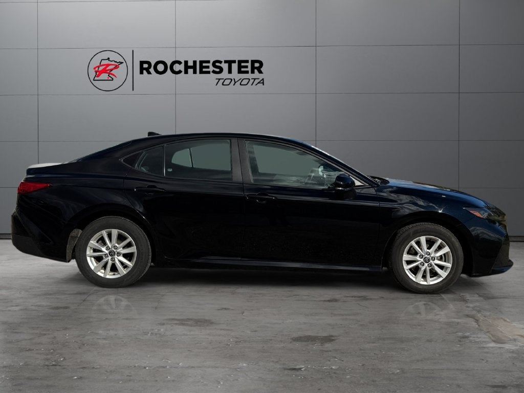 2025 Toyota Camry LE FWD