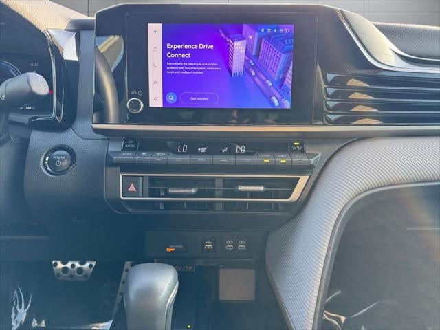 2025 Toyota Camry SE AWD
