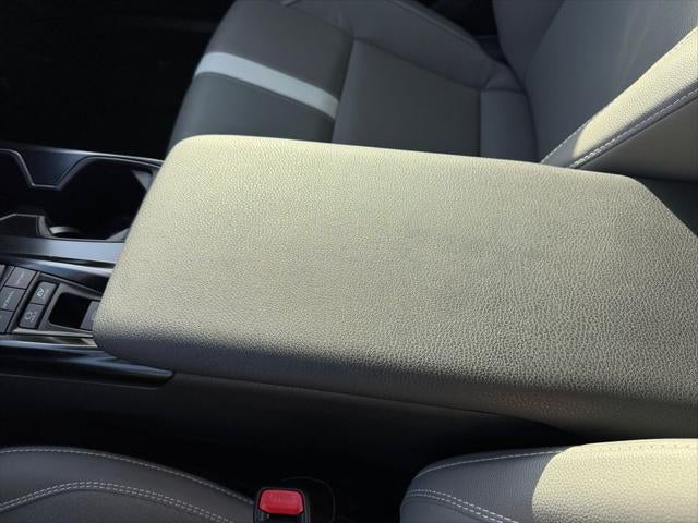 2025 Toyota Camry SE AWD