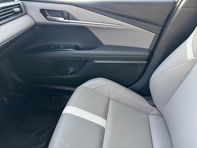 2025 Toyota Camry SE AWD