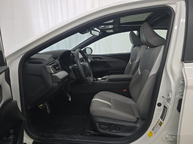 2025 Toyota Camry SE AWD