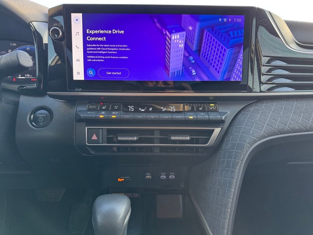 2025 Toyota Camry XLE AWD
