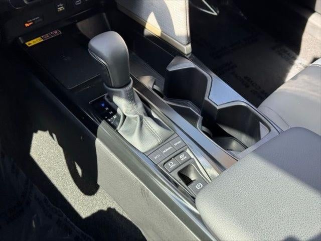 2025 Toyota Camry SE AWD