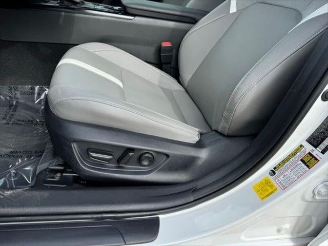 2025 Toyota Camry SE AWD