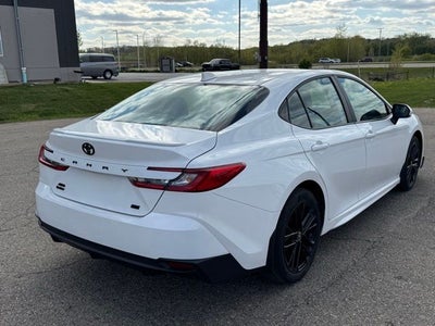 2025 Toyota Camry SE AWD
