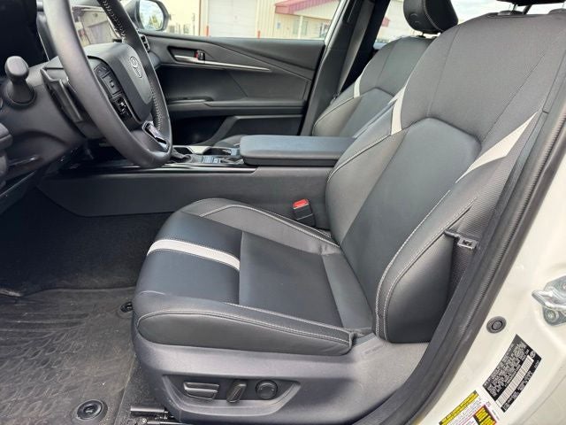 2025 Toyota Camry SE AWD