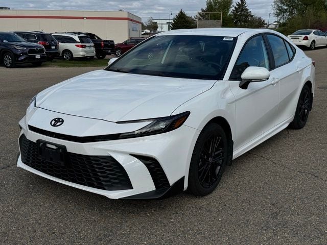 2025 Toyota Camry SE AWD