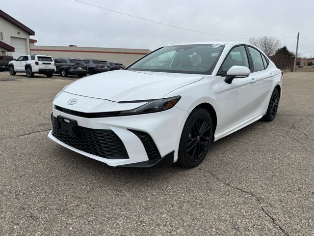 2025 Toyota Camry SE AWD