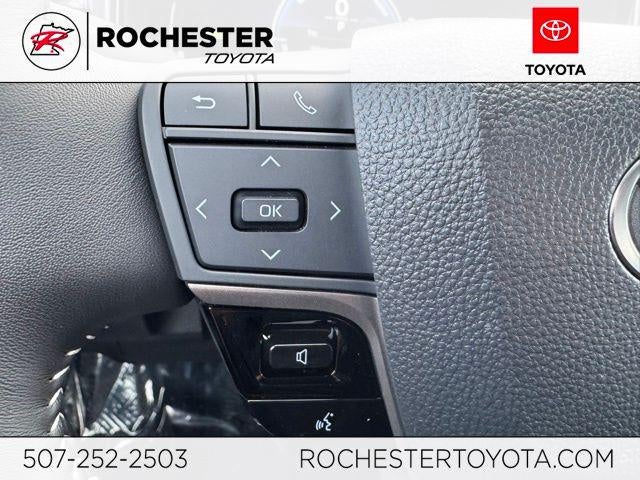 2025 Toyota Camry SE AWD