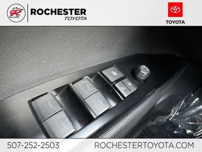 2025 Toyota Camry SE AWD