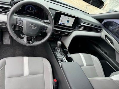 2025 Toyota Camry SE AWD