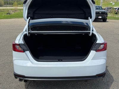 2025 Toyota Camry SE AWD