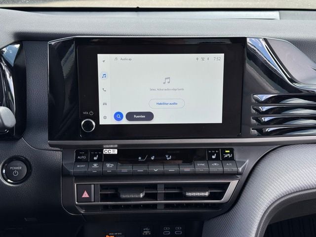 2025 Toyota Camry SE AWD