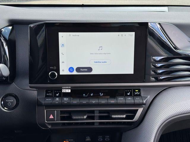 2025 Toyota Camry SE AWD