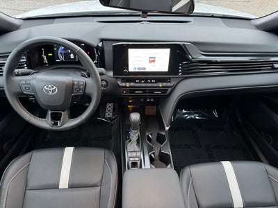 2025 Toyota Camry SE AWD