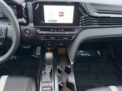 2025 Toyota Camry SE AWD