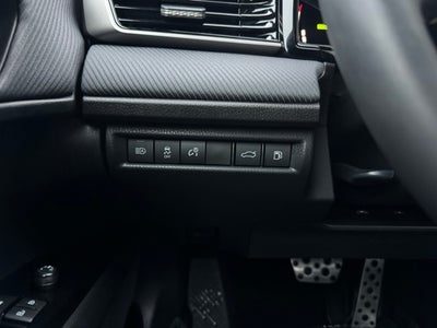 2025 Toyota Camry SE AWD