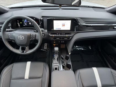 2025 Toyota Camry SE AWD