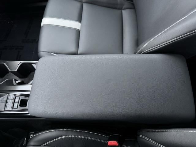 2025 Toyota Camry SE AWD