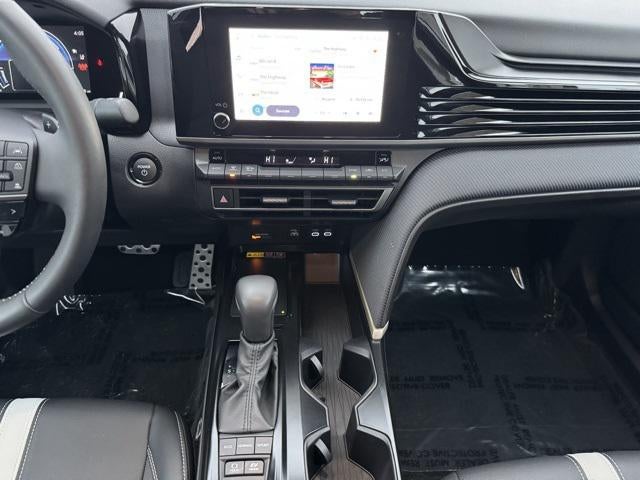 2025 Toyota Camry SE AWD