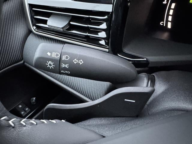 2025 Toyota Camry SE AWD