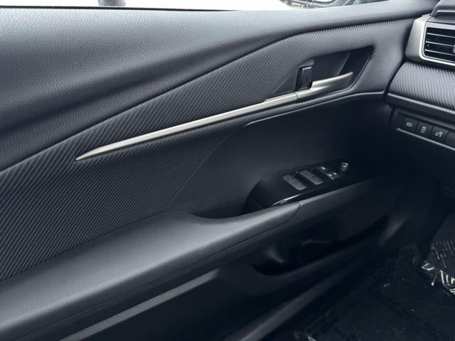 2025 Toyota Camry SE AWD