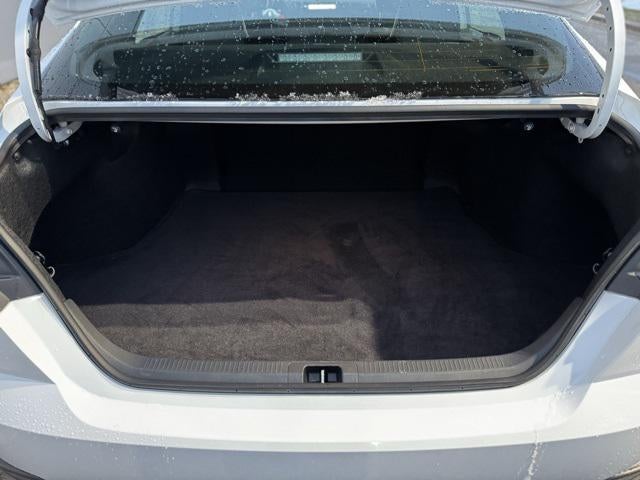 2025 Toyota Camry SE AWD