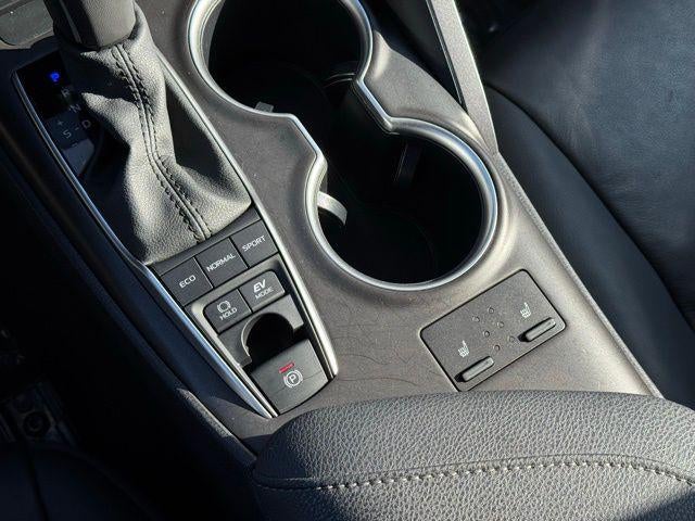 2024 Toyota Camry Hybrid XLE FWD