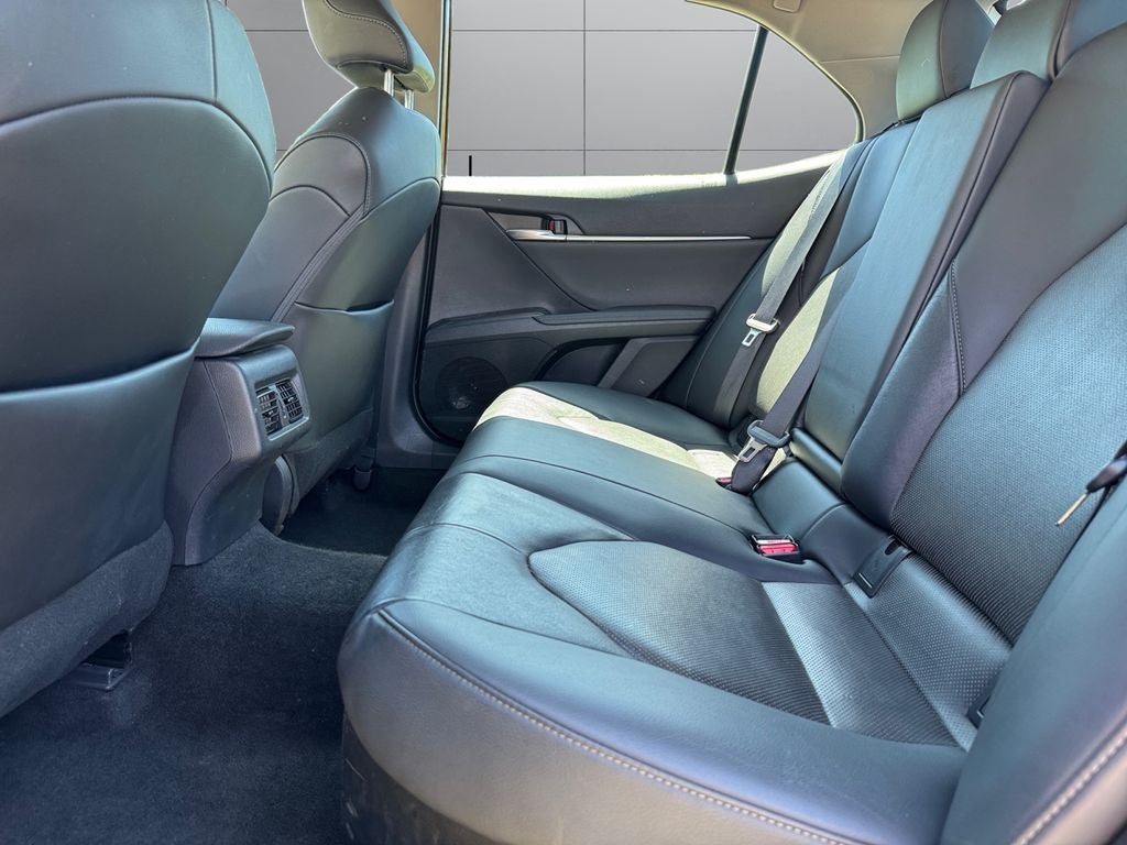 2022 Toyota Camry Hybrid XLE FWD