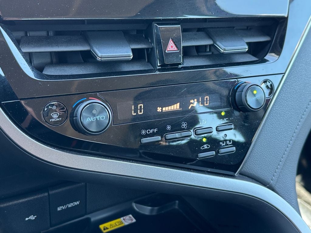 2022 Toyota Camry Hybrid XLE FWD