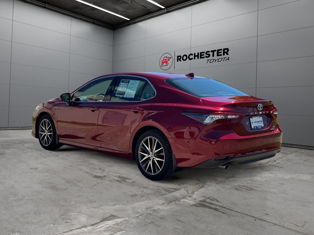 2022 Toyota Camry Hybrid XLE FWD