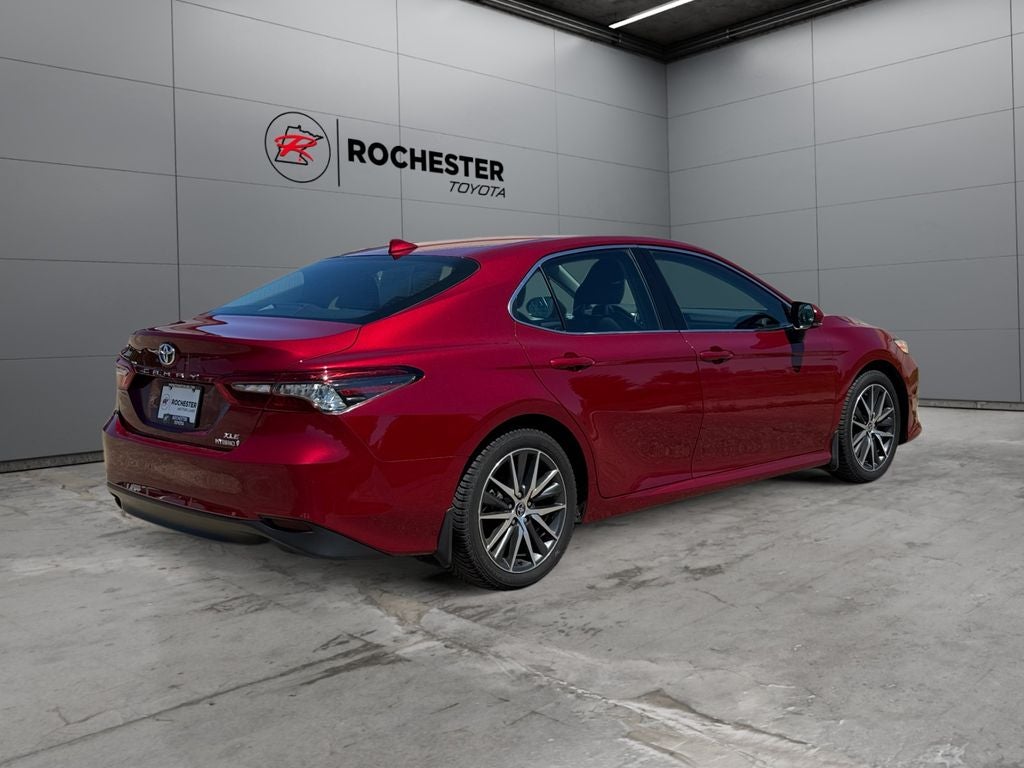 2022 Toyota Camry Hybrid XLE FWD