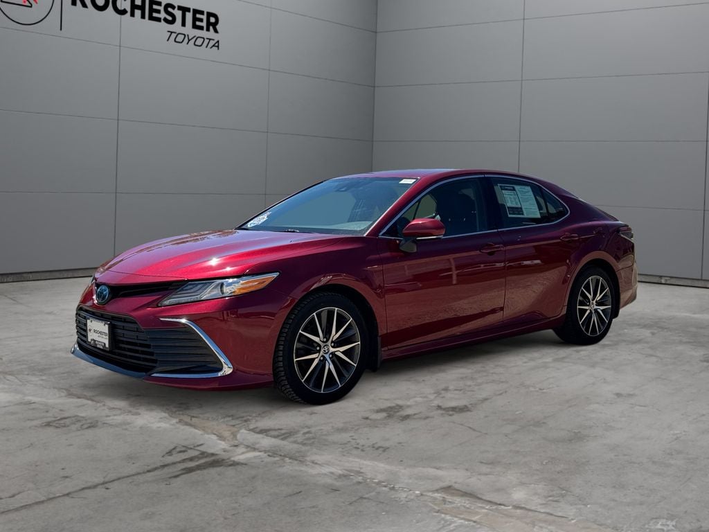 2022 Toyota Camry Hybrid XLE FWD