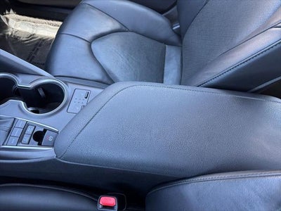 2022 Toyota Camry Hybrid XLE FWD