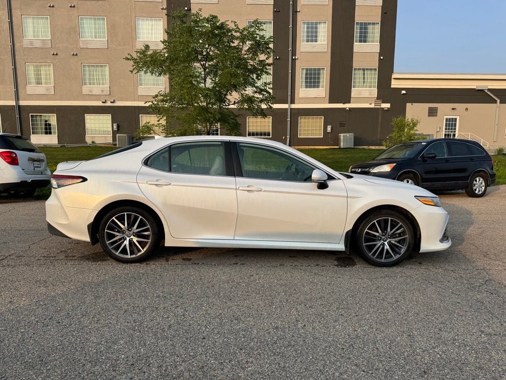2024 Toyota Camry Hybrid XLE FWD