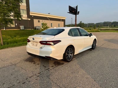 2024 Toyota Camry Hybrid XLE FWD