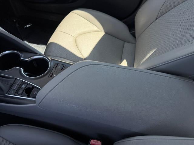 2023 Toyota Camry Hybrid XLE FWD