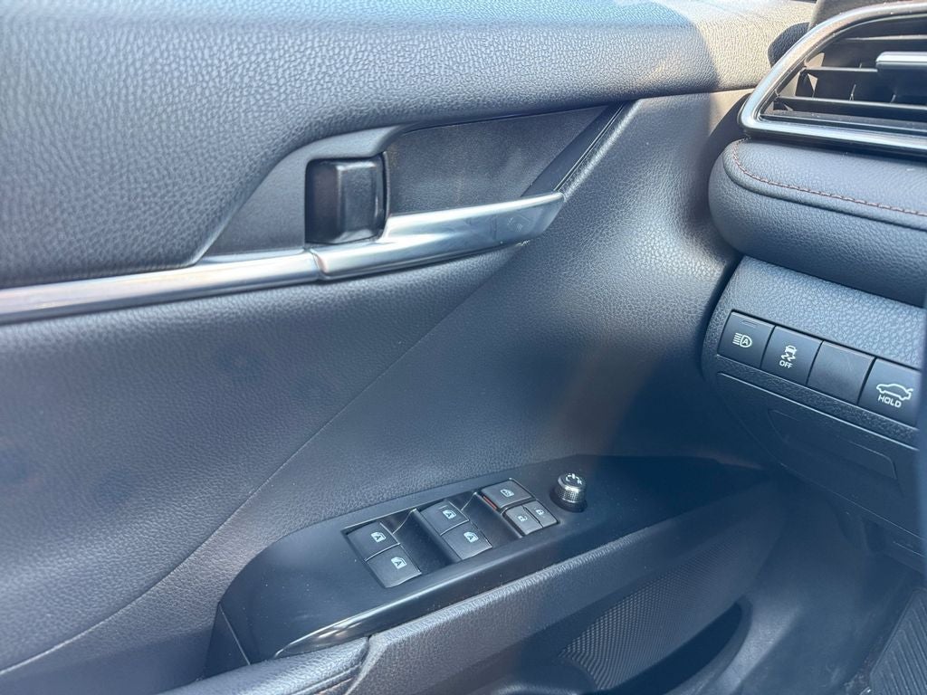 2020 Toyota Camry Hybrid XLE FWD
