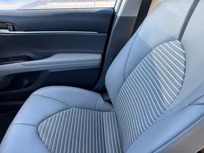 2021 Toyota Camry SE FWD