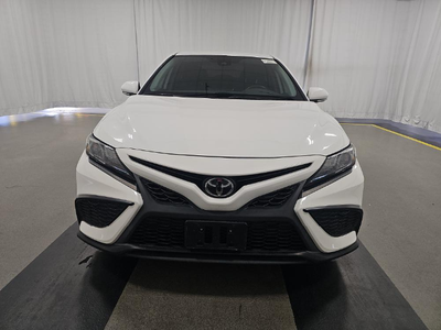 2022 Toyota Camry SE FWD